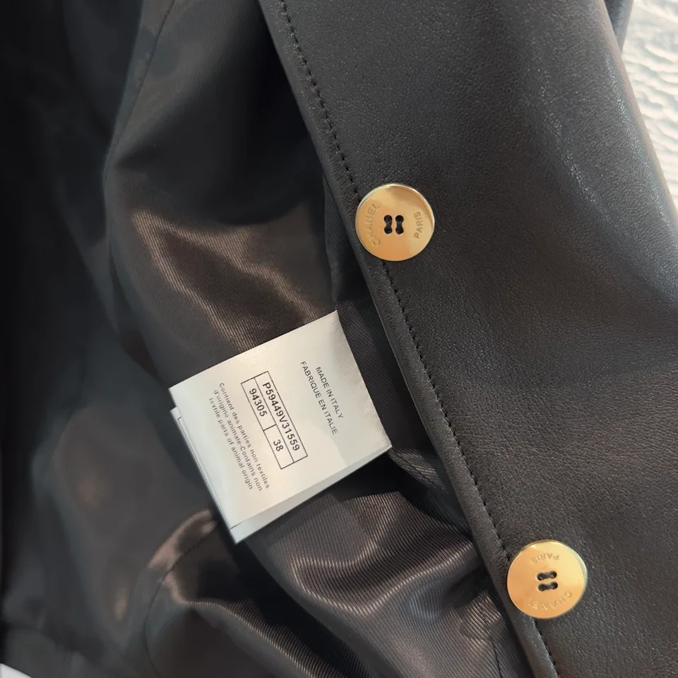 Women's Leather Jackets And Sheepskin Coats CHANEL 17820479