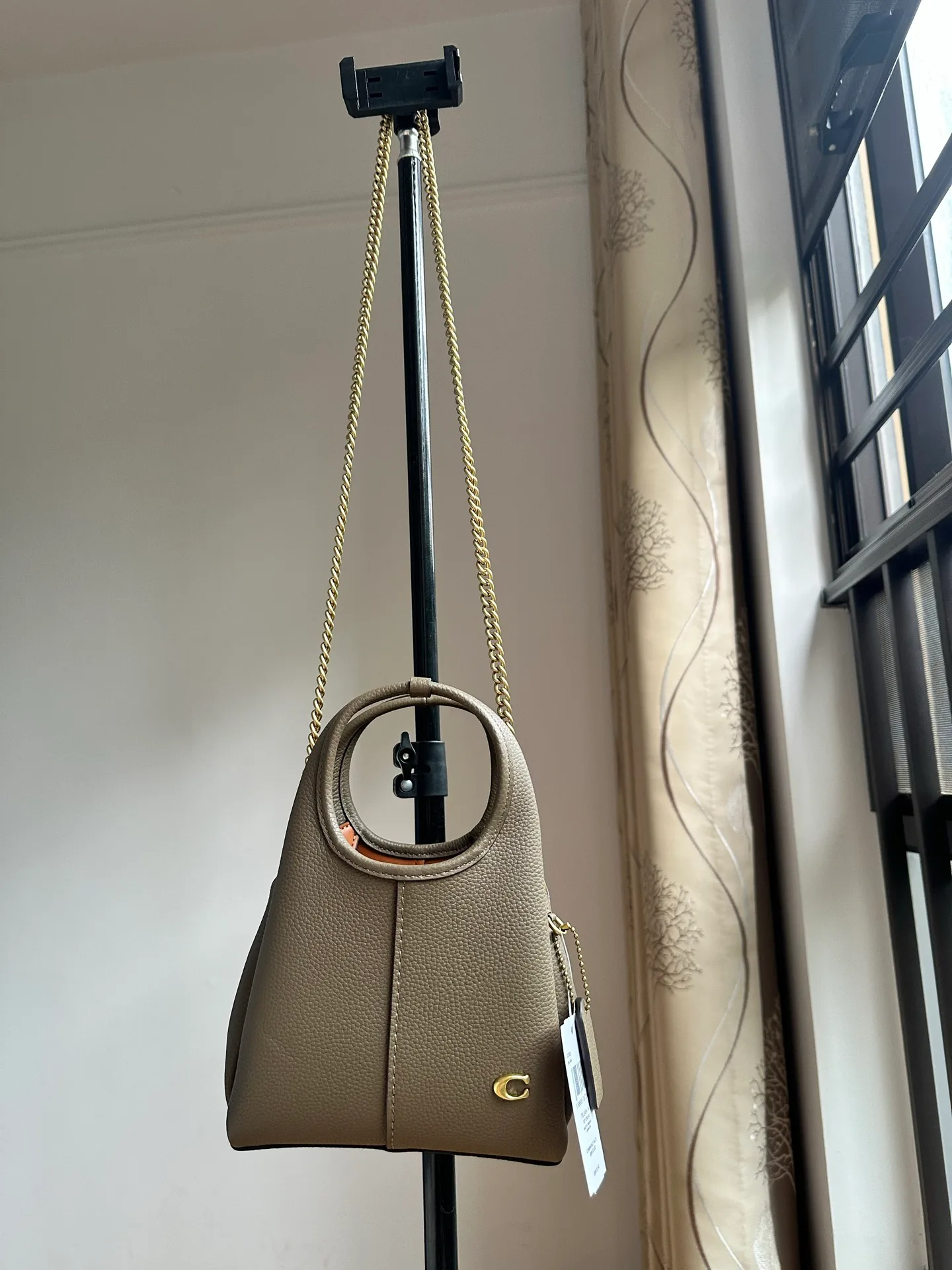 Women's Classic Handbags COACH 17960996