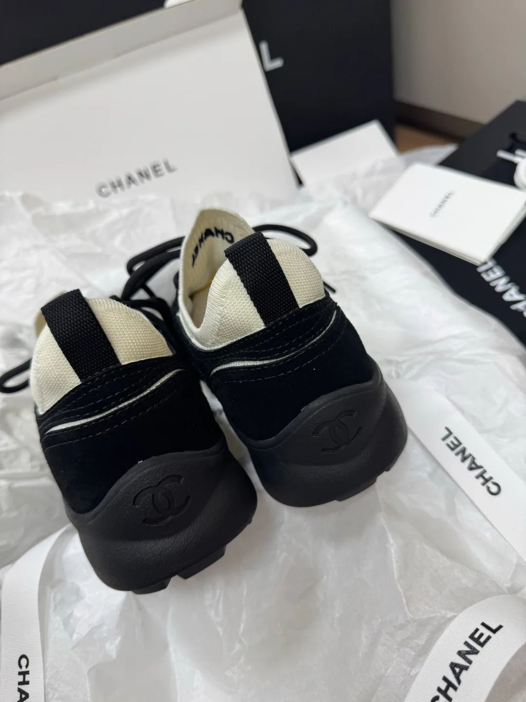 Women's Sneakers CHANEL 17418276