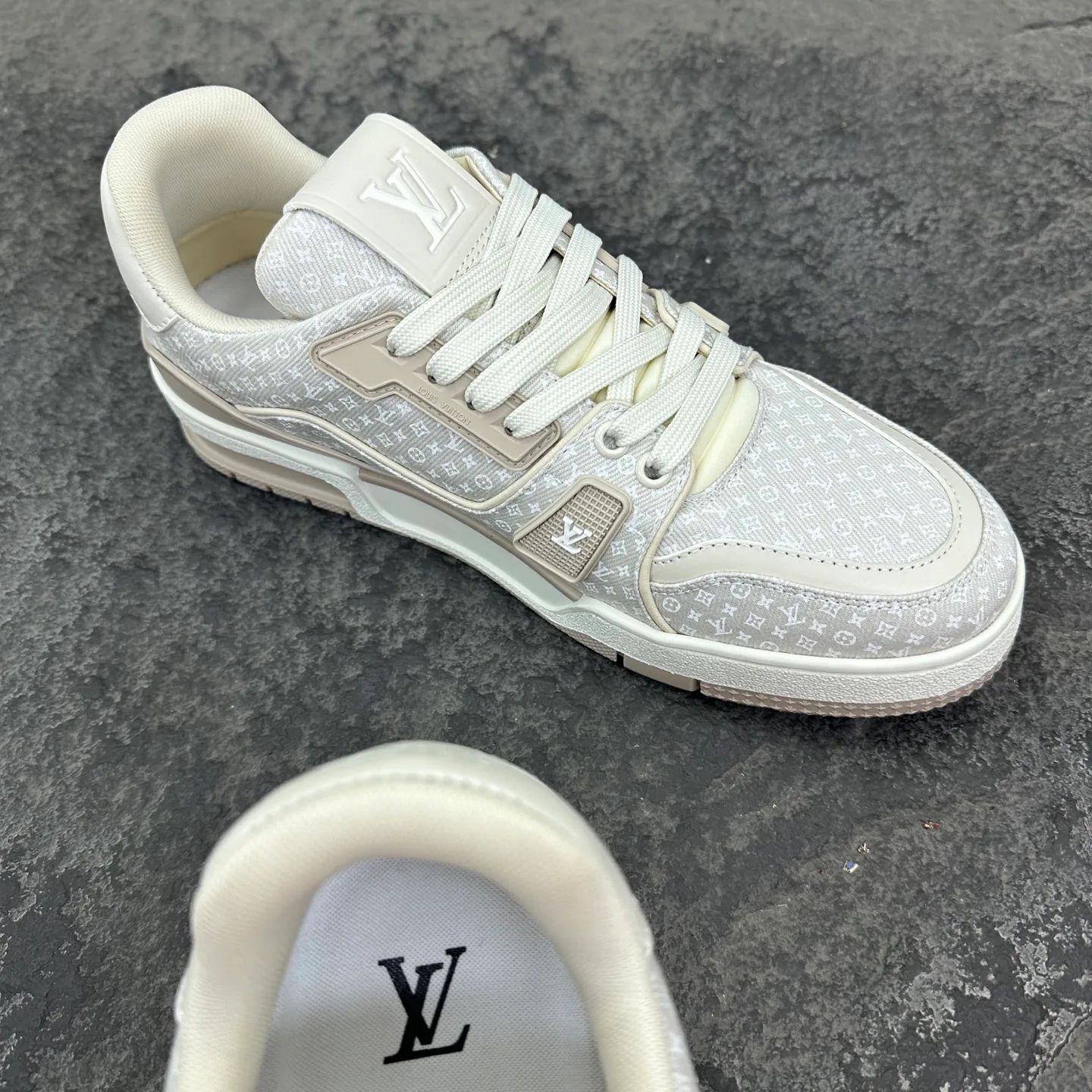 Кроссовки Мужские Louis Vuitton 18612972