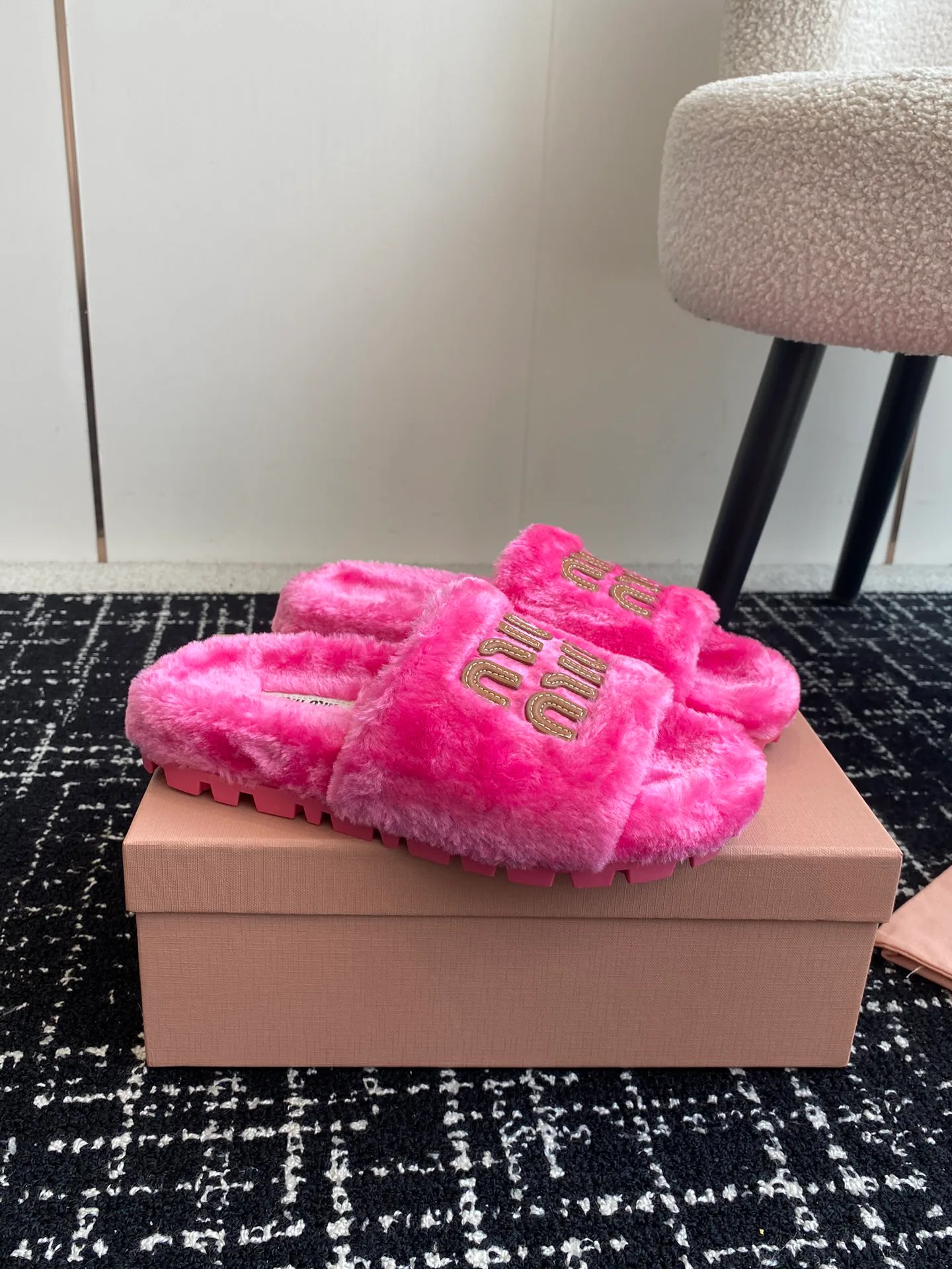 Women's Slippers MIU MIU 18241533