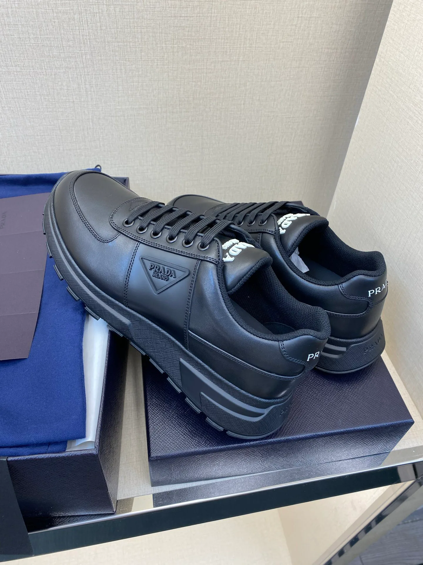 Men's Sneakers PRADA 18039820