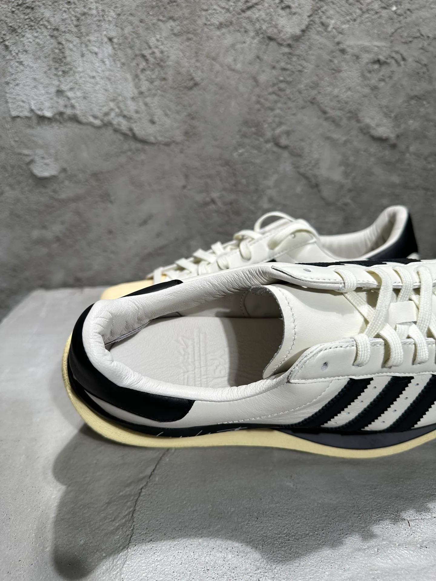 Men's Sneakers Y-3 18011943