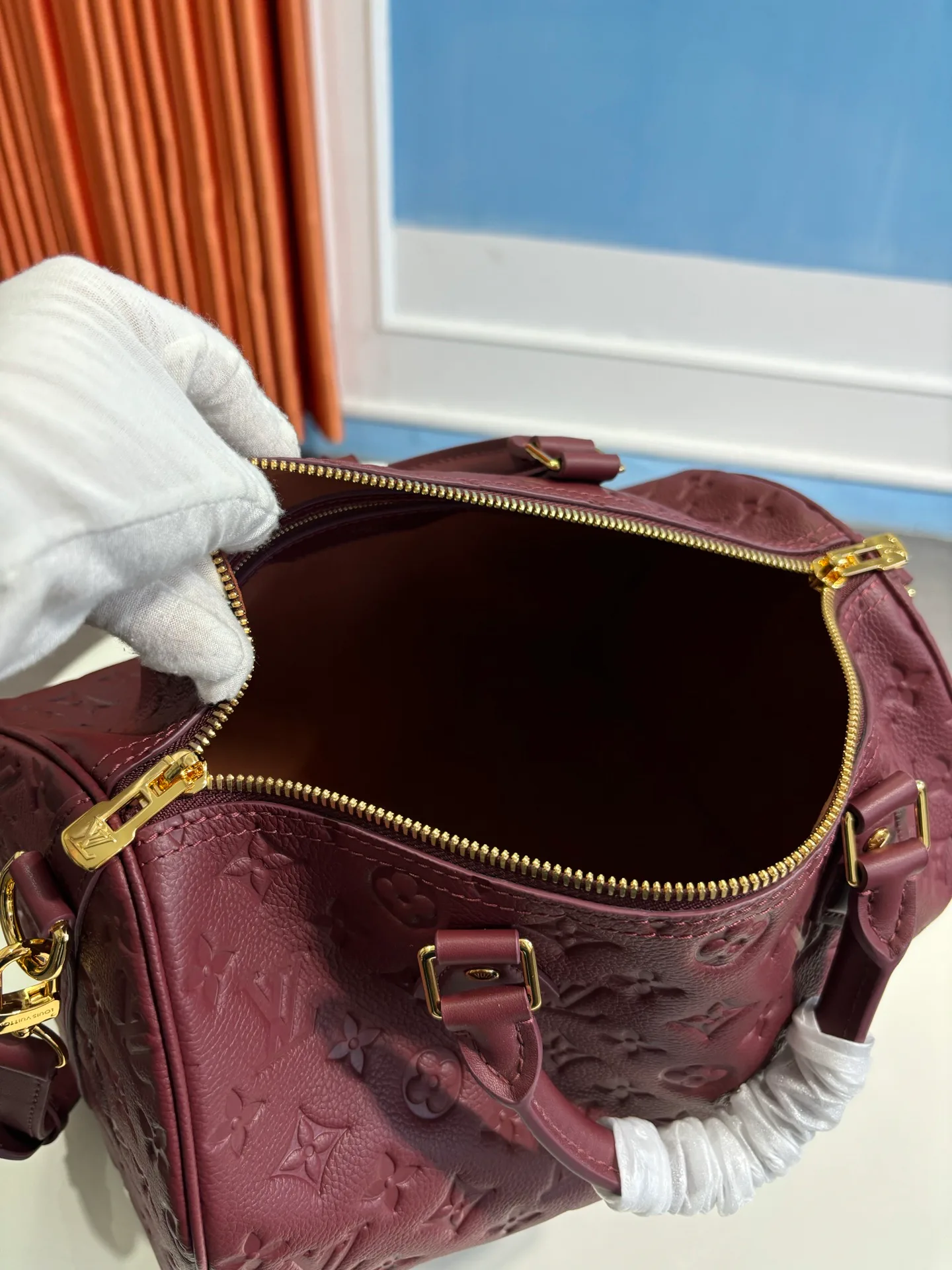 Women's Classic Handbags LOUIS VUITTON 18304014