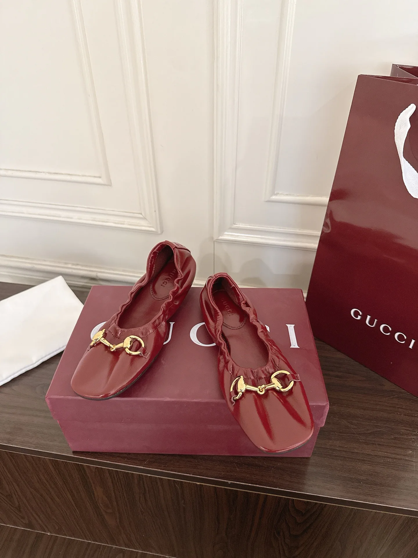 Women's Ballet Flats GUCCI 17801552