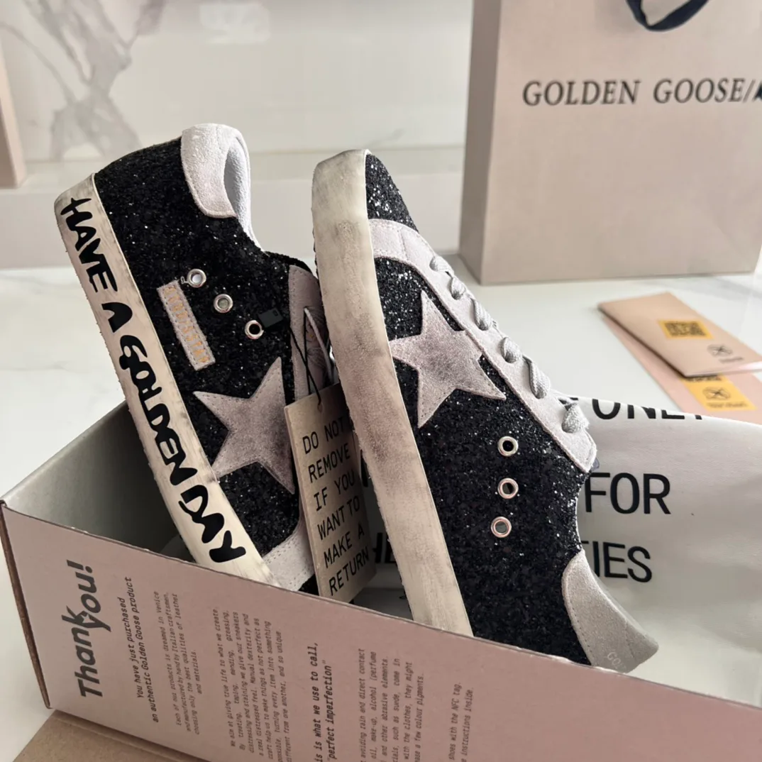 Women's Sneakers GOLDEN GOOSE 16995649