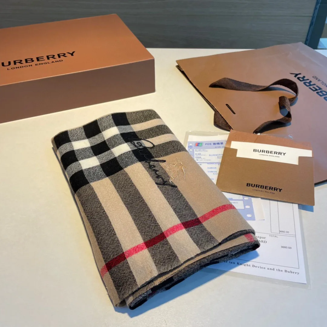 Scarves BURBERRY 18449889