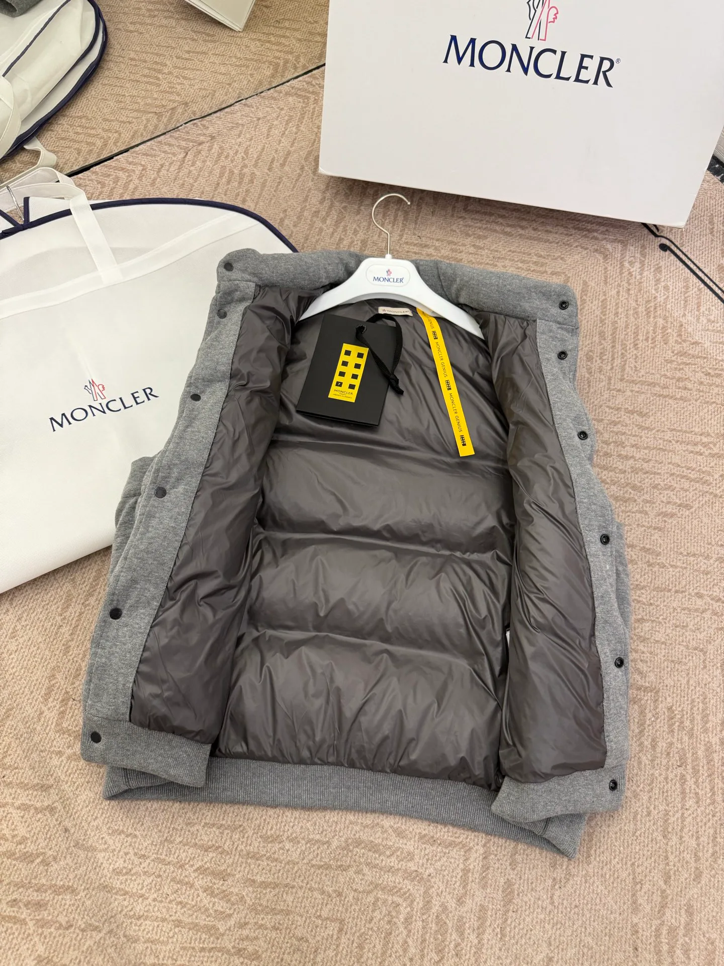 Men's Vests MONCLER 18029852