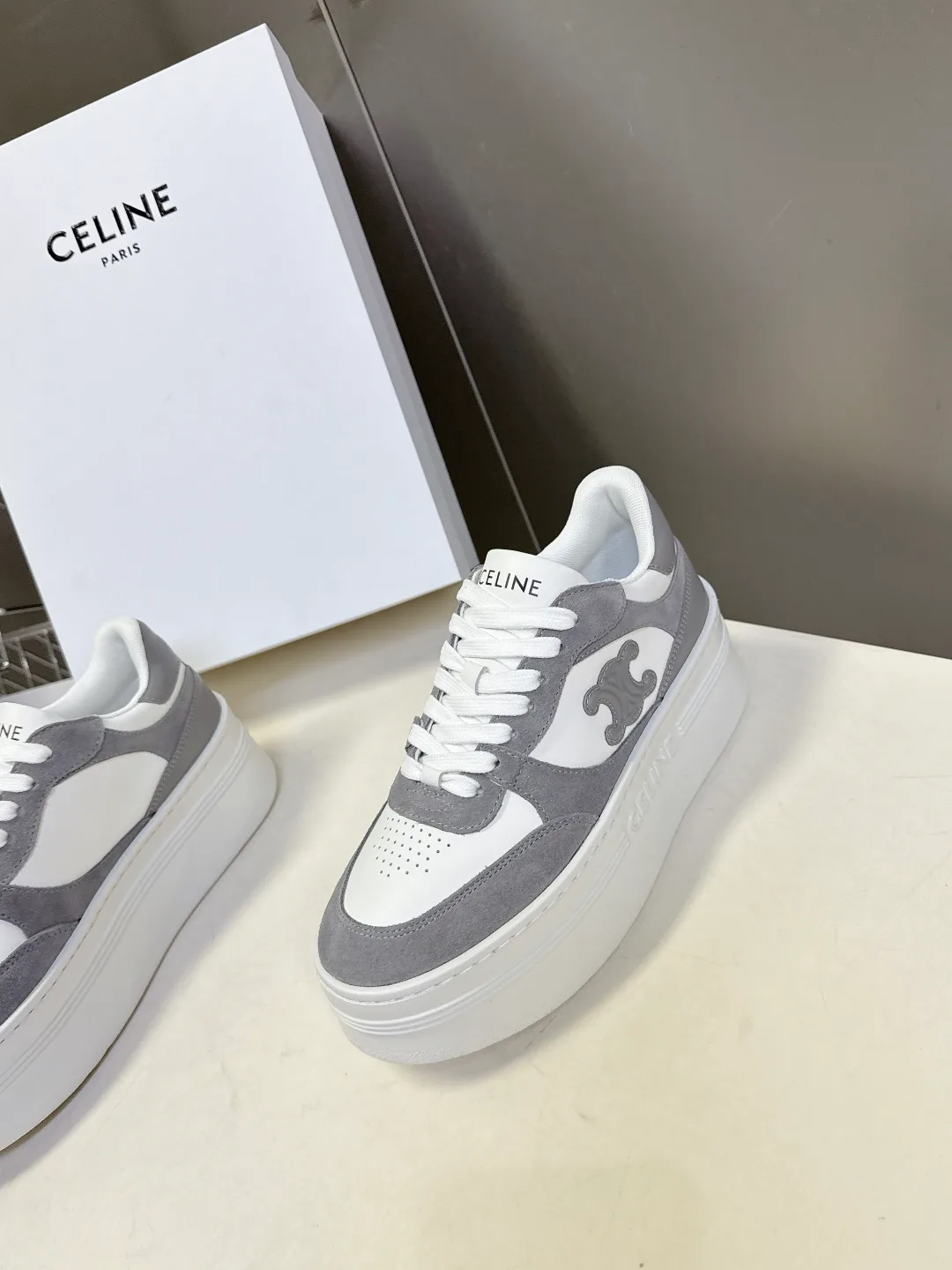 Women's Sneakers CELINE 18006029
