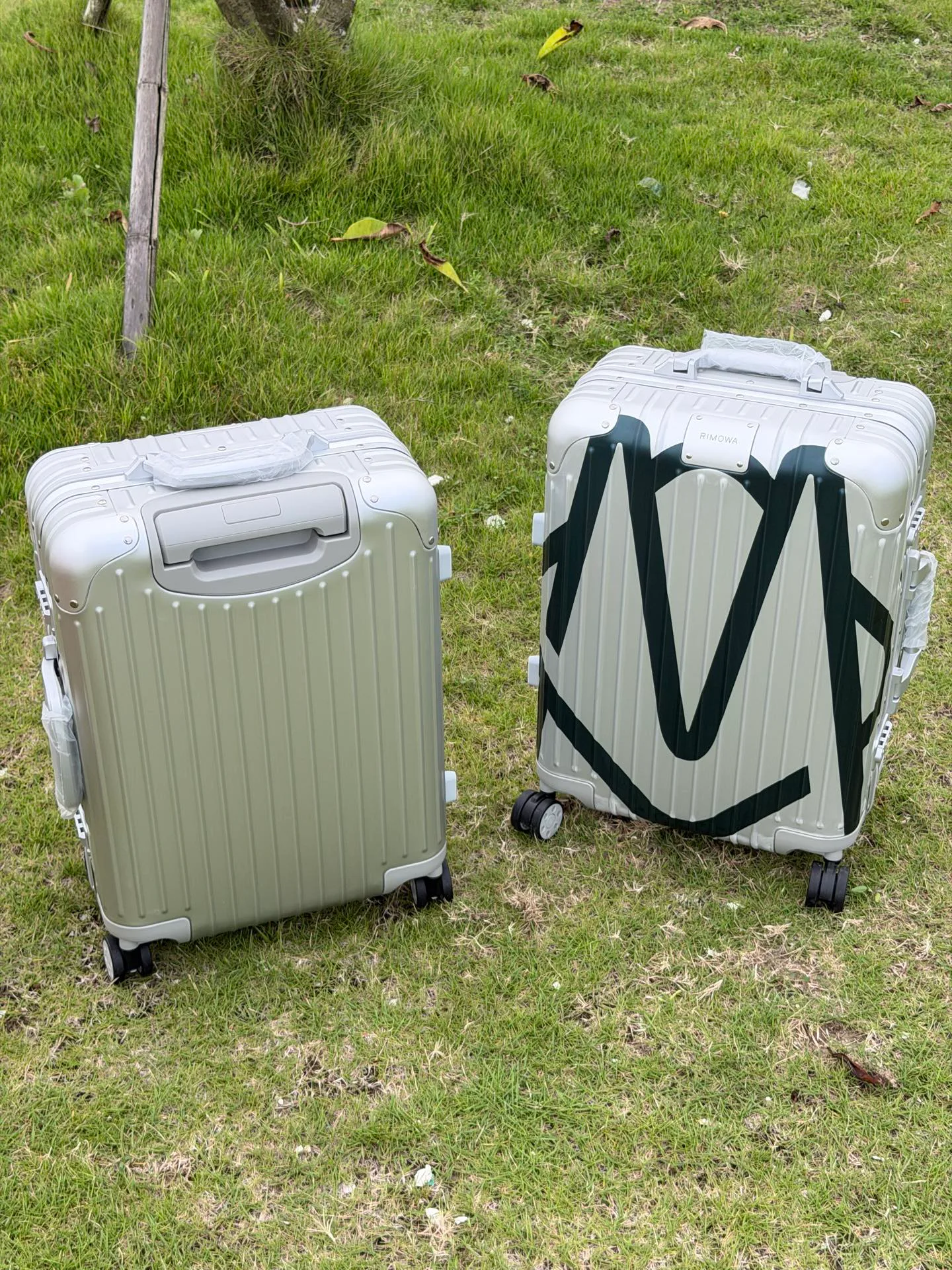 Suitcases RIMOWA 17802701