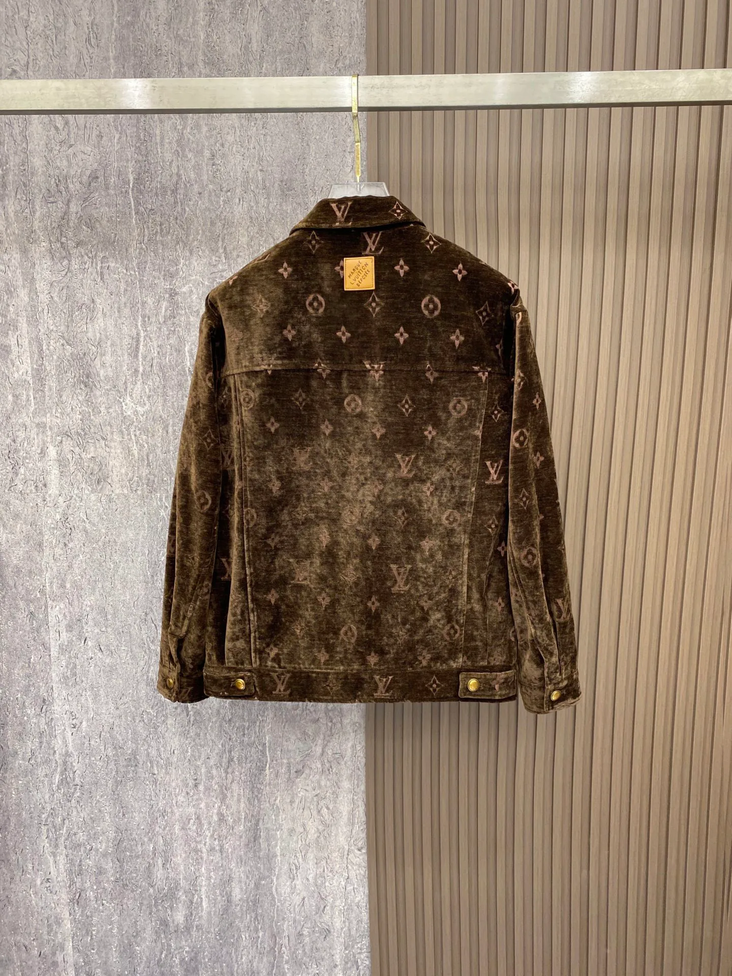 Men's Jackets And Down Jackets LOUIS VUITTON 18355676
