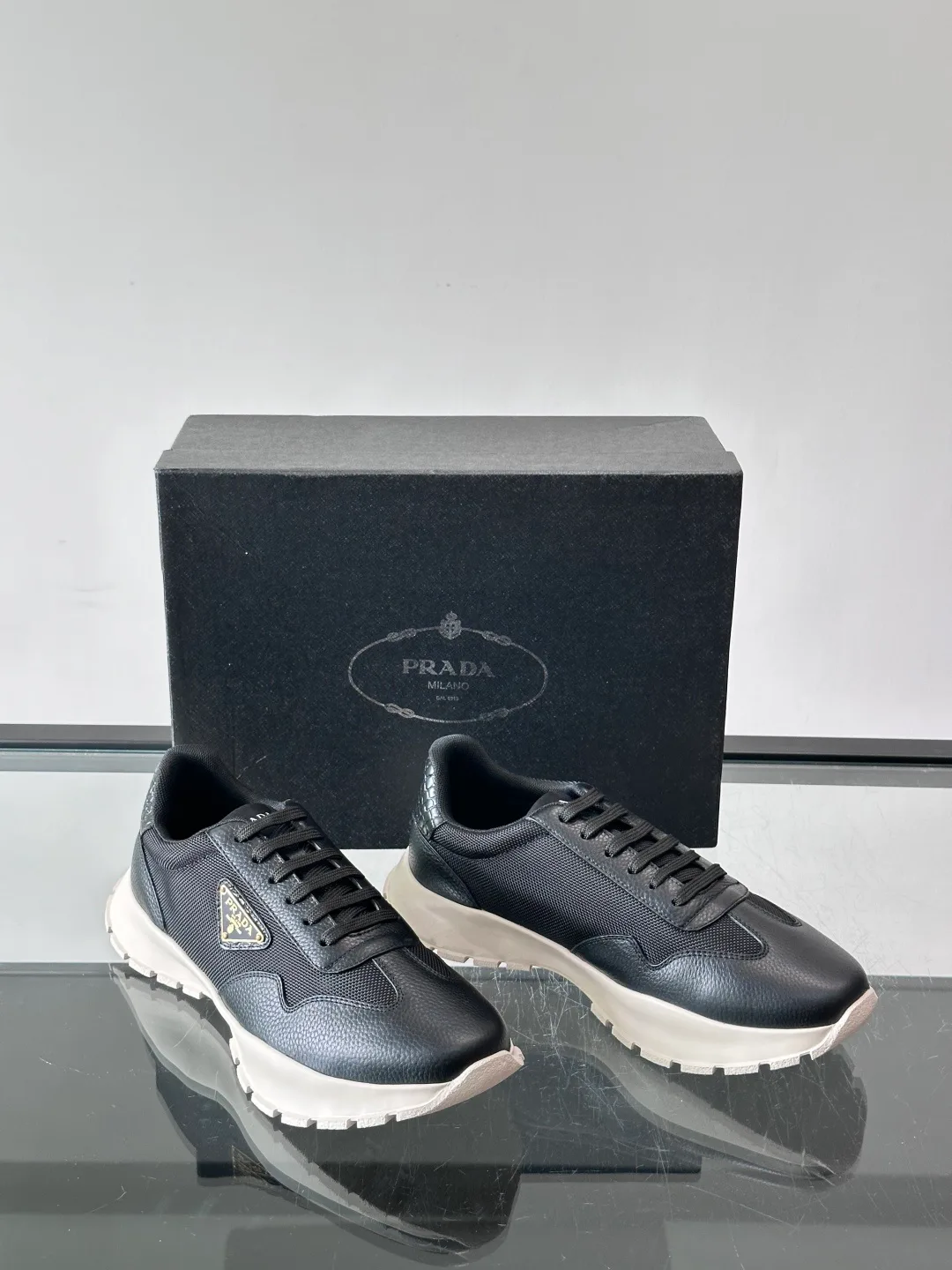 Men's Sneakers PRADA 17982157