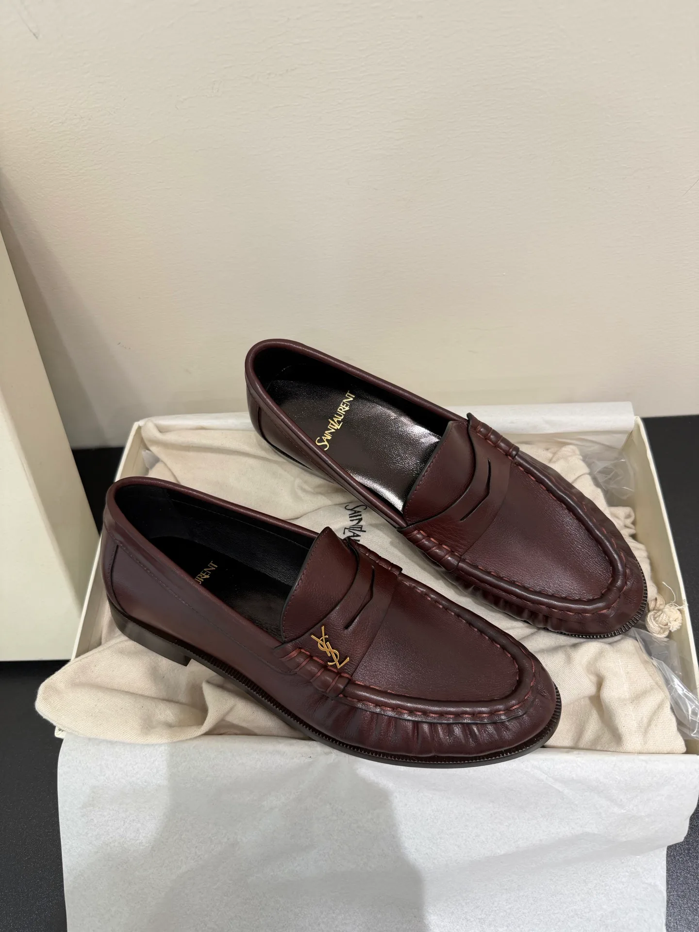 Women's Loafers And Moccasins SAINT LAURENT 18087811