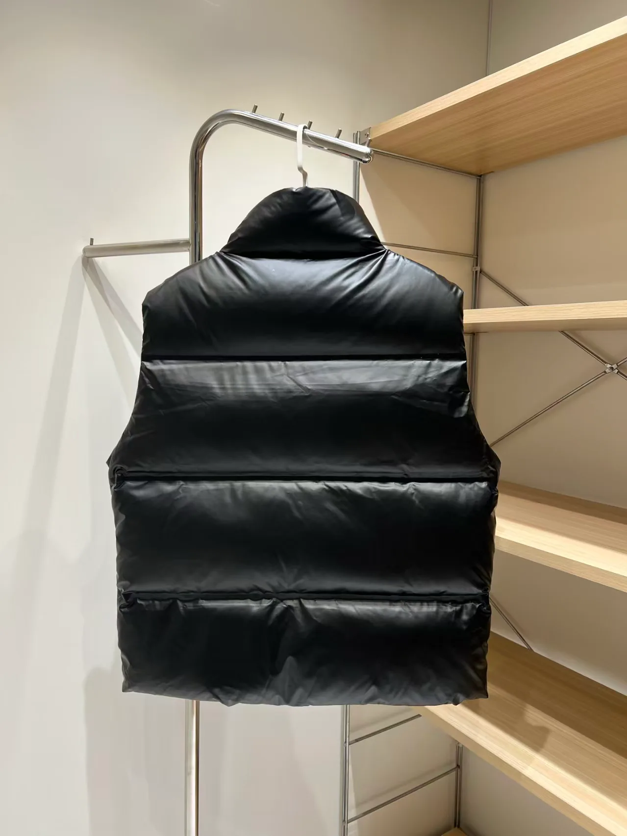 Women's Vests PRADA 18131401