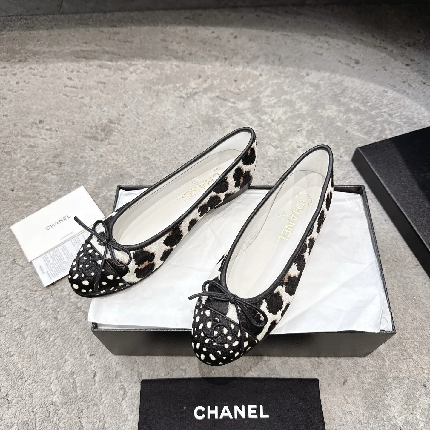 Women's Ballet Flats CHANEL 17572340