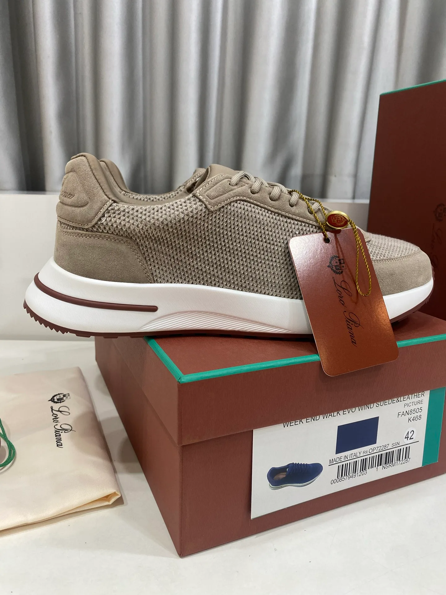 Men's Sneakers LORO PIANA 17485924
