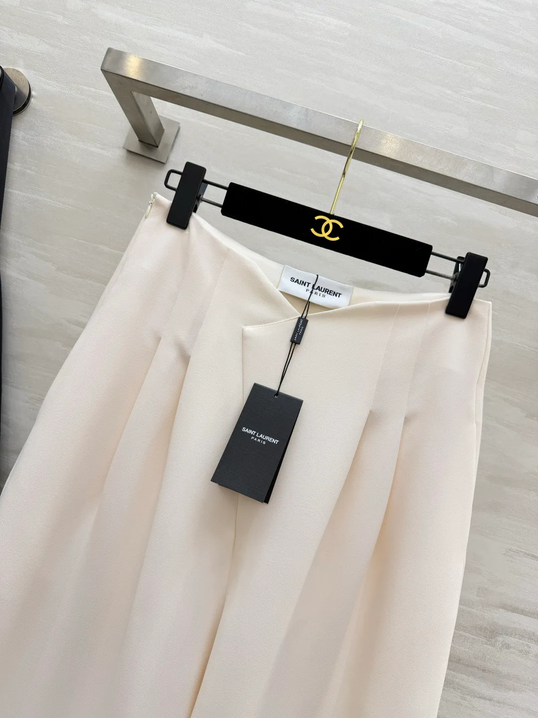 Women's Trousers SAINT LAURENT 17451522