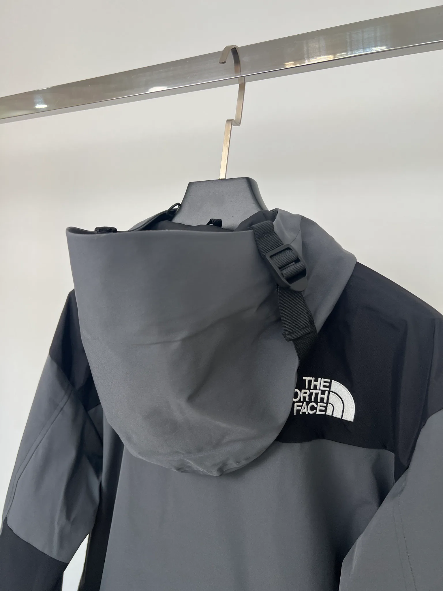 Women's Jackets And Down Jackets THE NORTH FACE 18416093