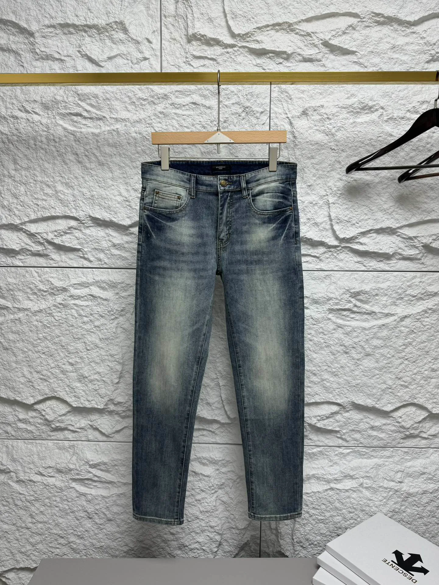 Men's Jeans GIVENCHY 18458228