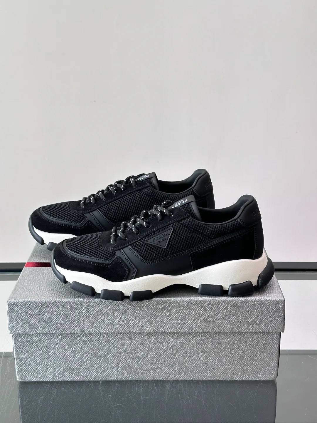 Men's Sneakers PRADA 18102779