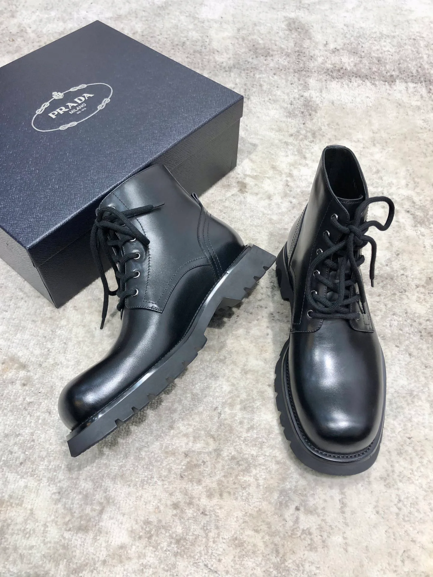 Men's Ankle Boots PRADA 18257085
