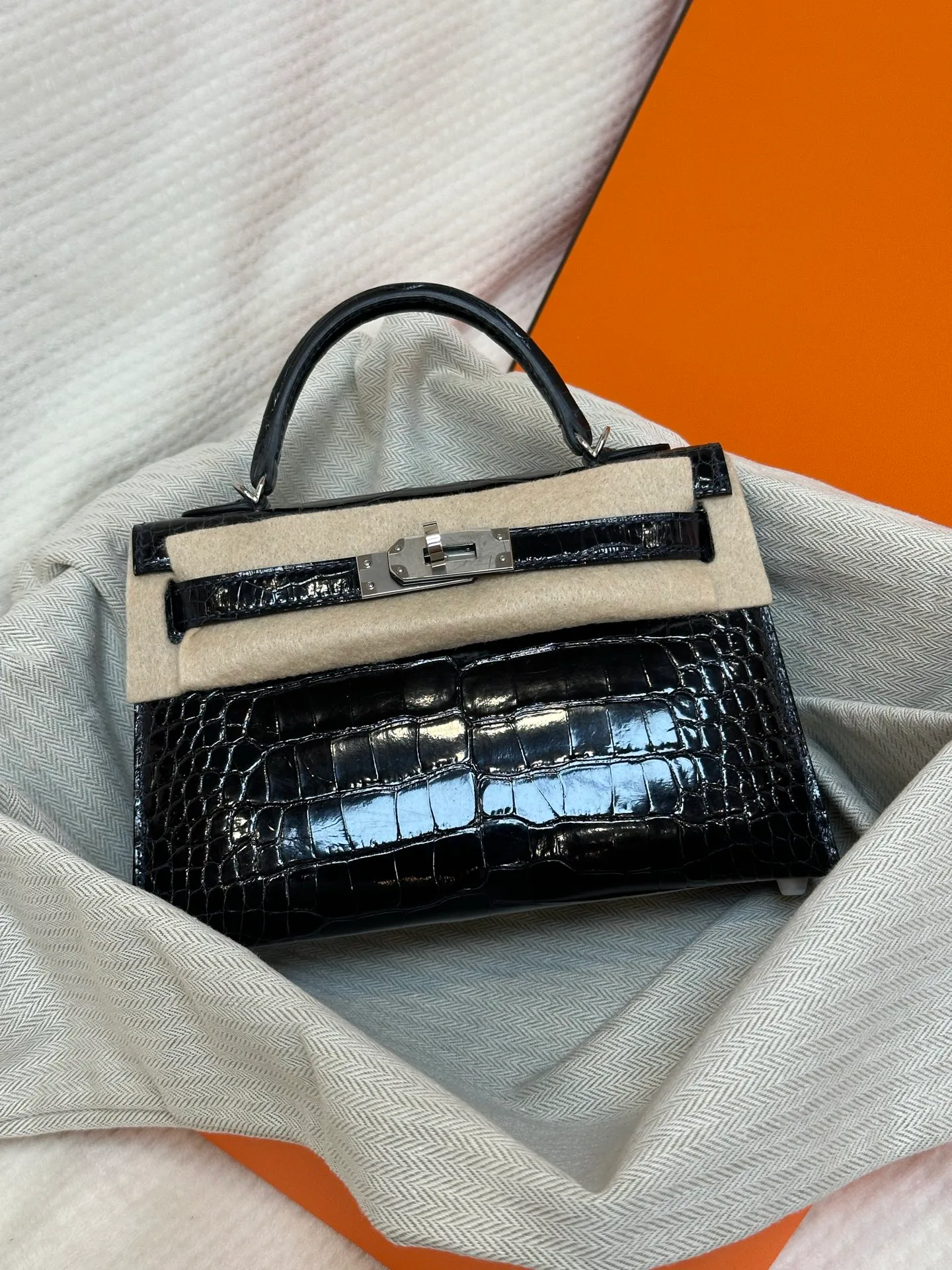 Women's Classic Handbags HERMES 18362072