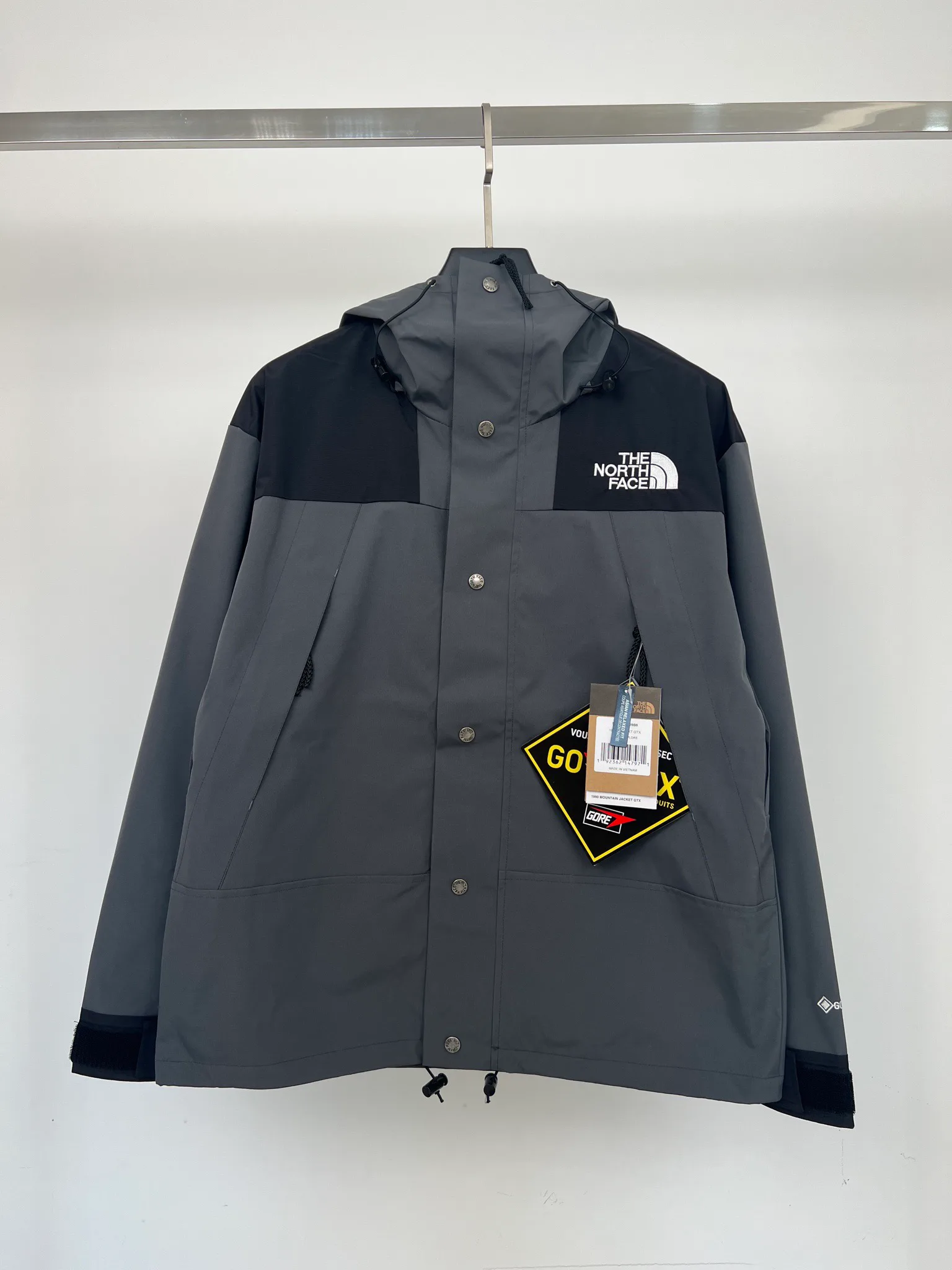Women's Jackets And Down Jackets THE NORTH FACE 18416093