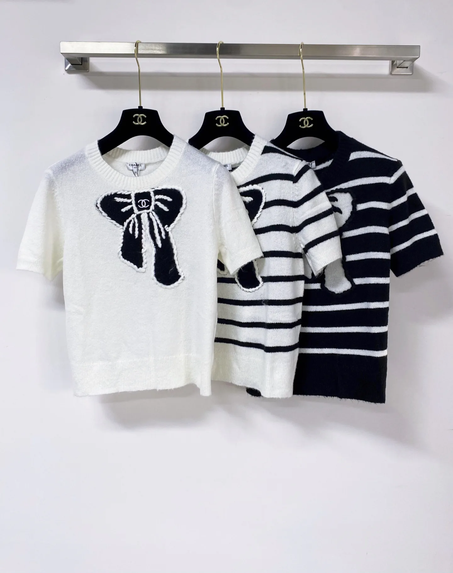 Women's T-Shirts CHANEL 18150729