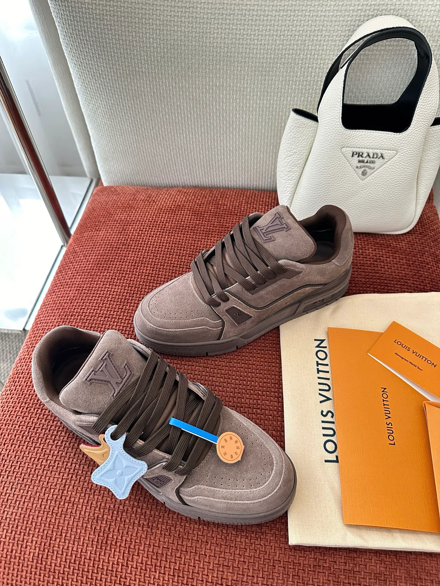 Men's Sneakers LOUIS VUITTON 17449379
