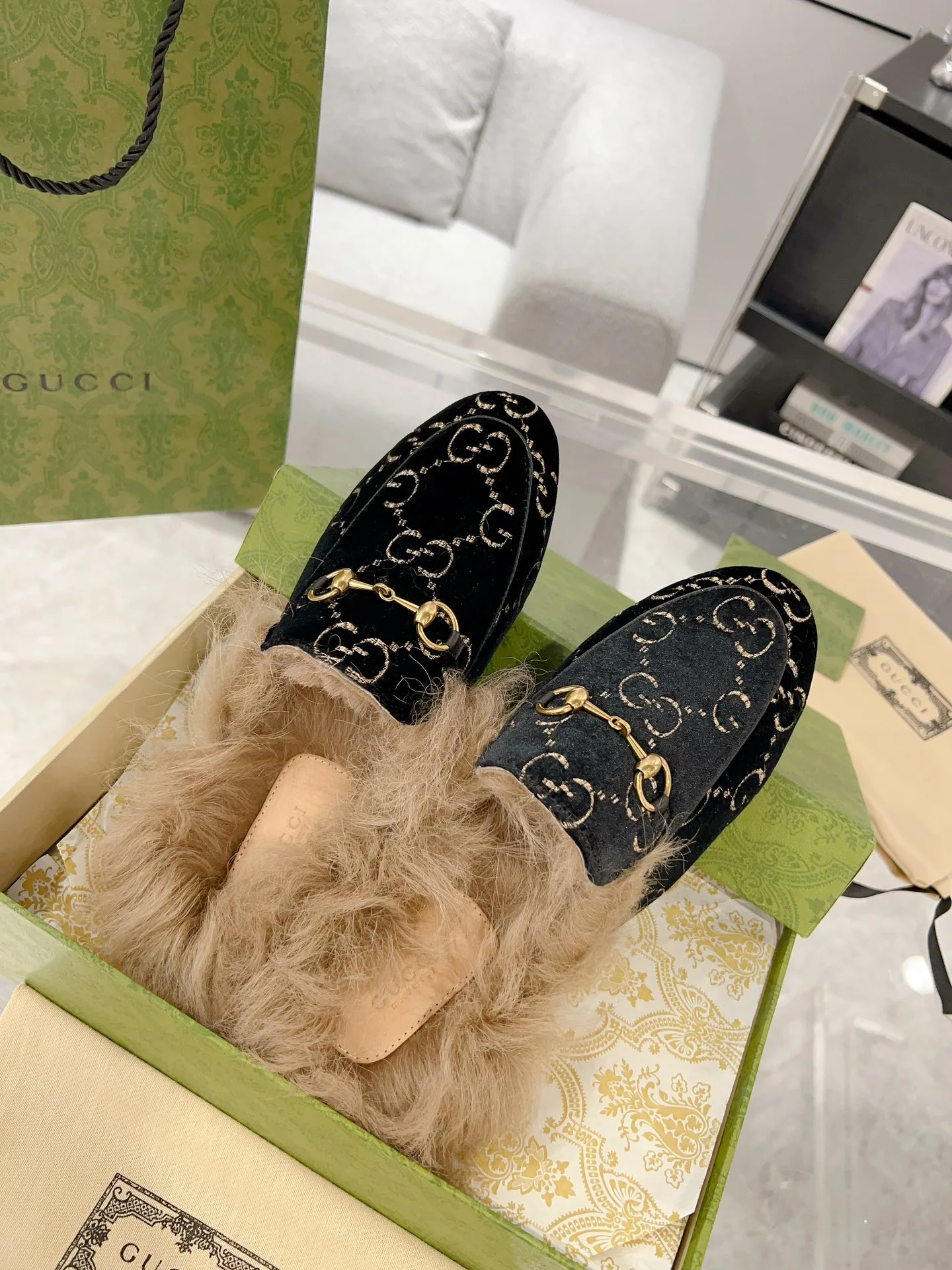 Women's Loafers And Moccasins GUCCI 18414238