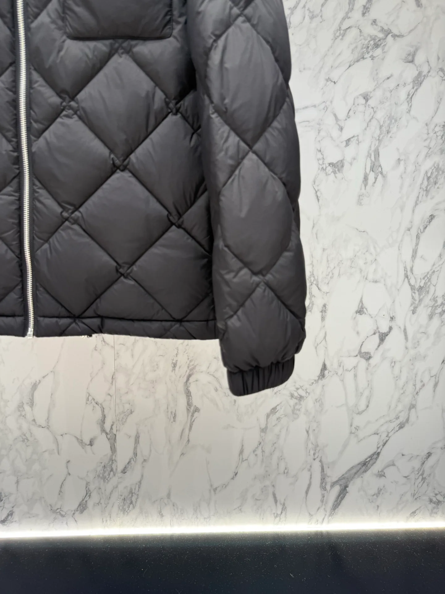 Women's Jackets And Down Jackets PRADA 18480923