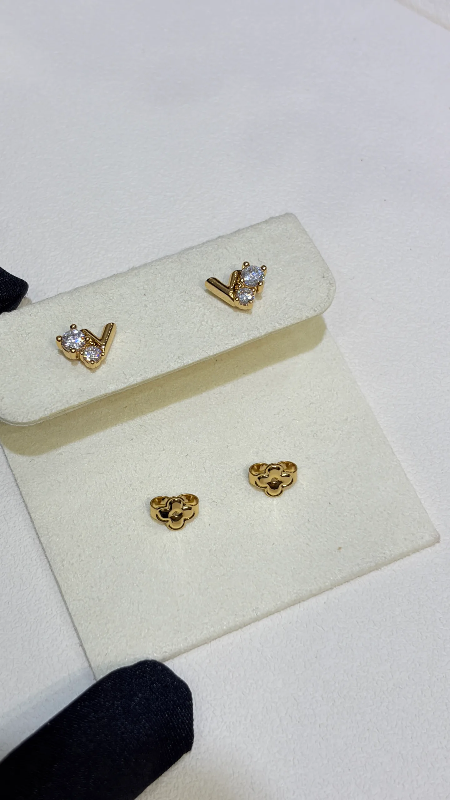 Jewelry LOUIS VUITTON 17880915