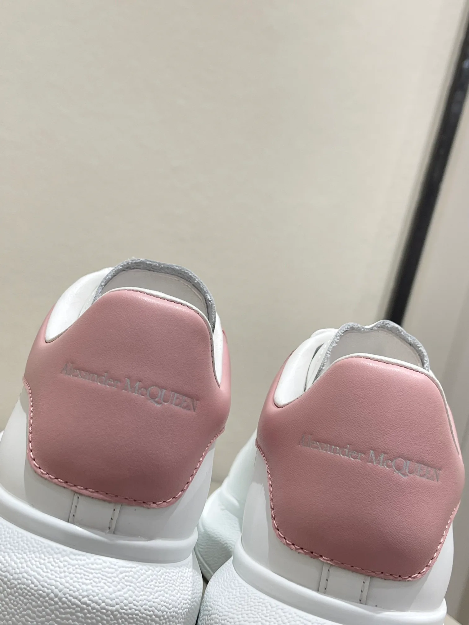 Women's Sneakers ALEXANDER MCQUEEN 18373668