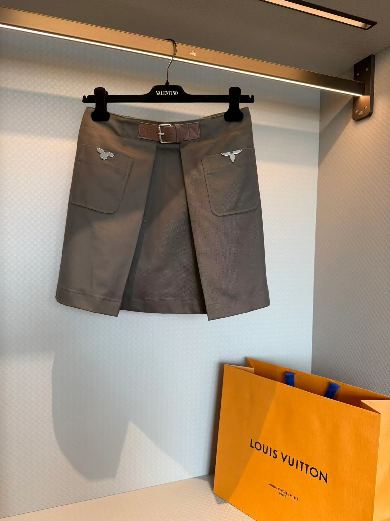 Women's Skirts LOUIS VUITTON 17094395