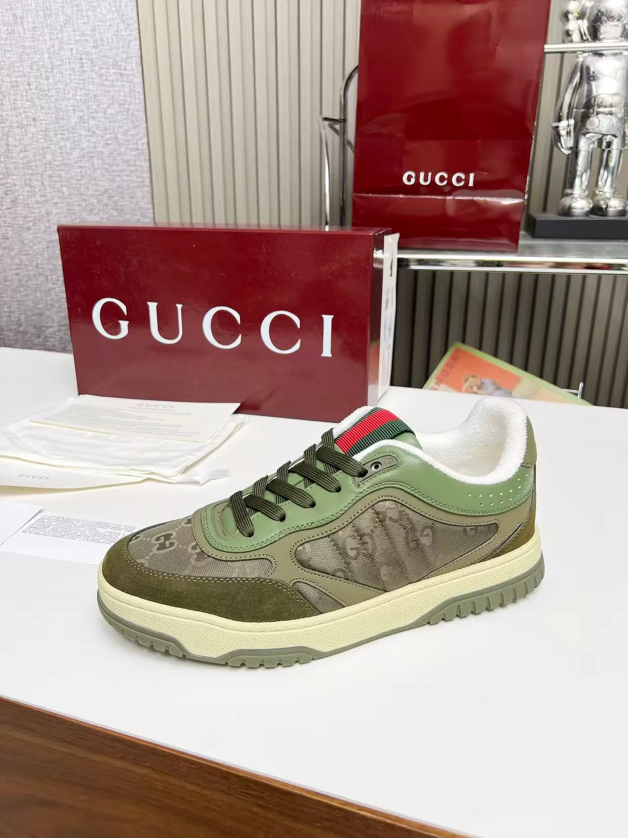 Men's Sneakers GUCCI 17620383