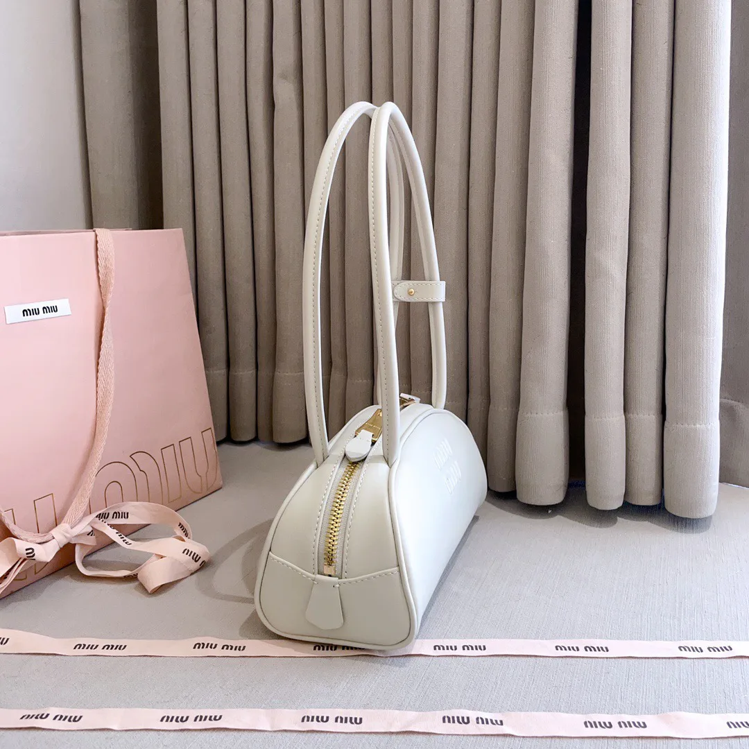 Классические Сумки Женские Miu Miu 18598419