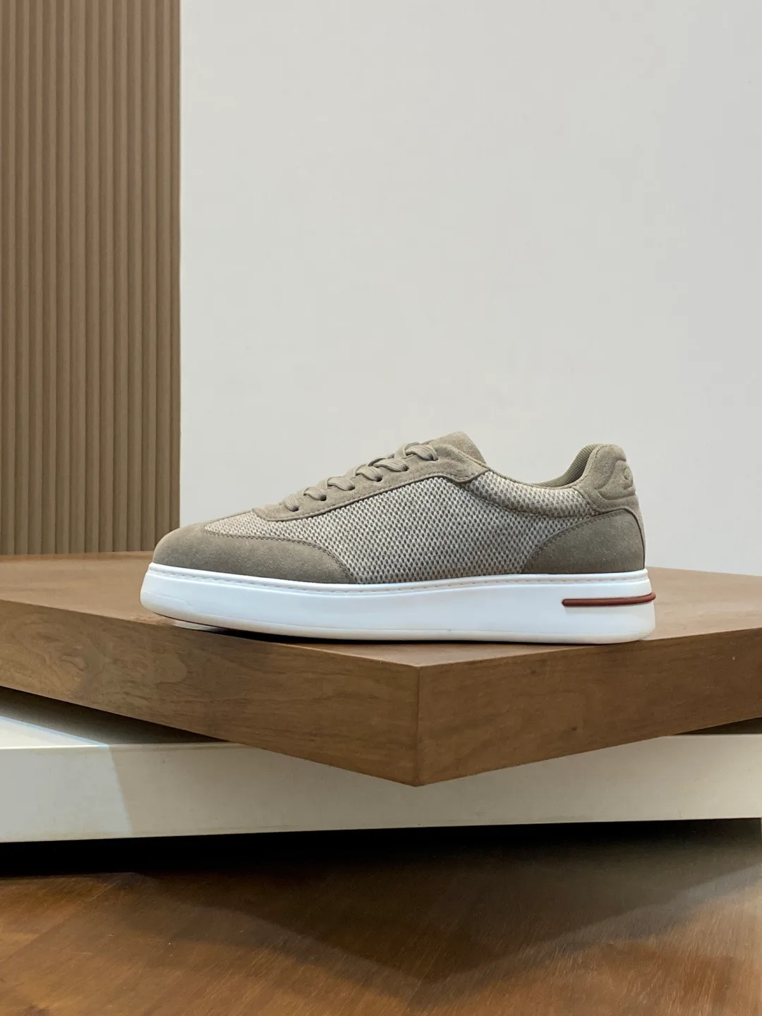 Men's Sneakers LORO PIANA 18517459