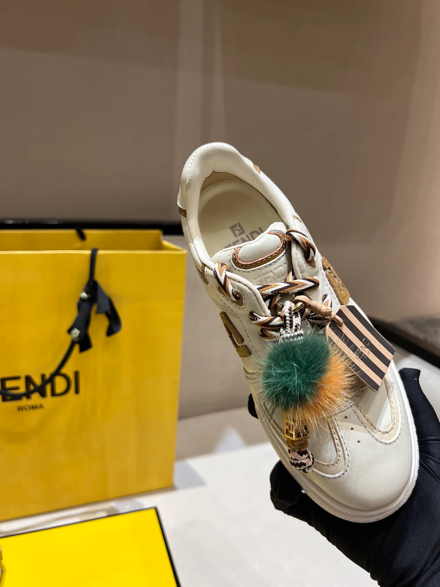 Women's Sneakers FENDI 18020641