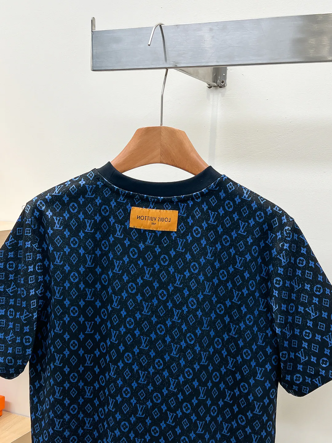 Men's T-Shirts LOUIS VUITTON 18499487