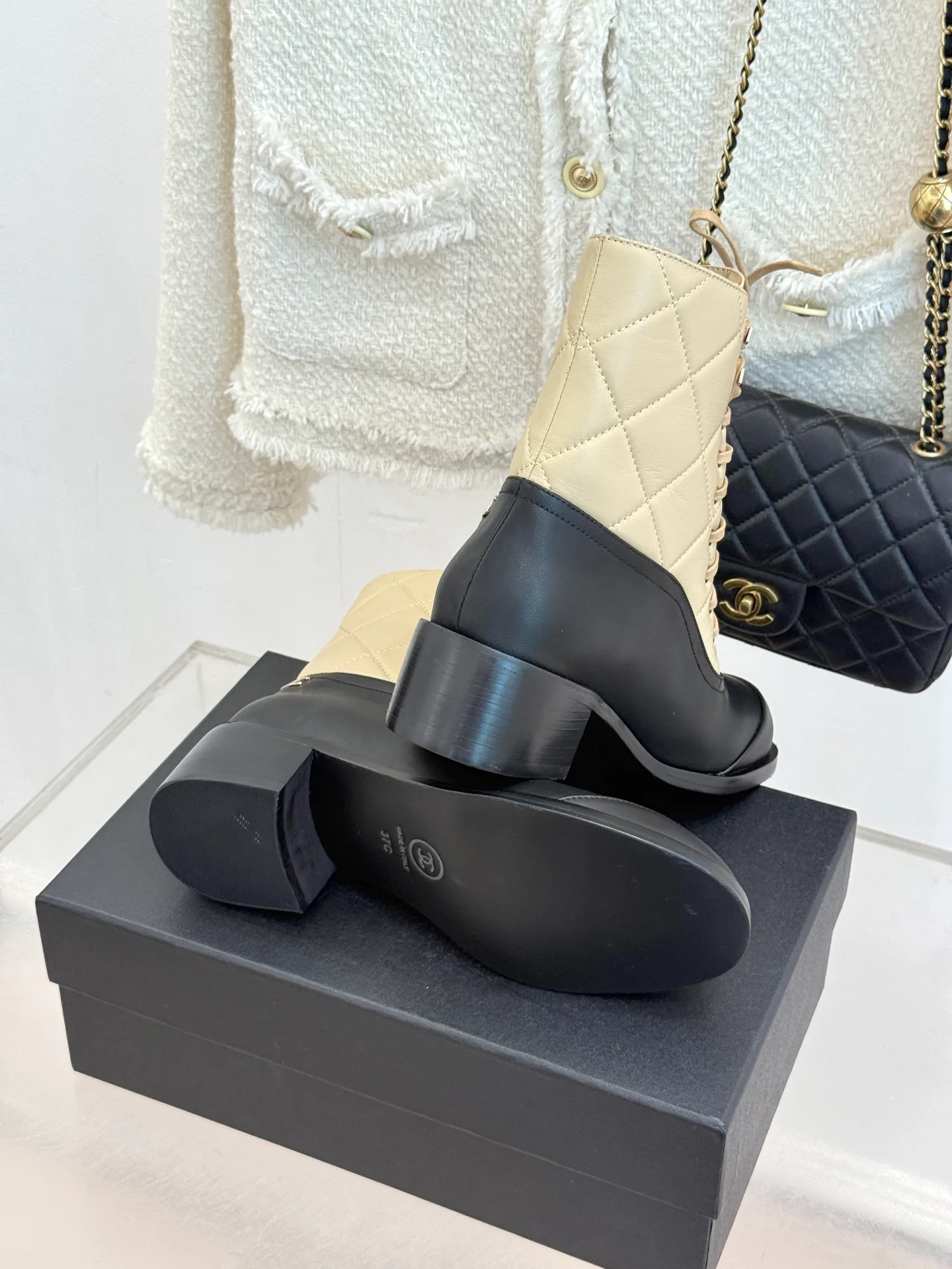 Women's Ankle Boots CHANEL 17831306