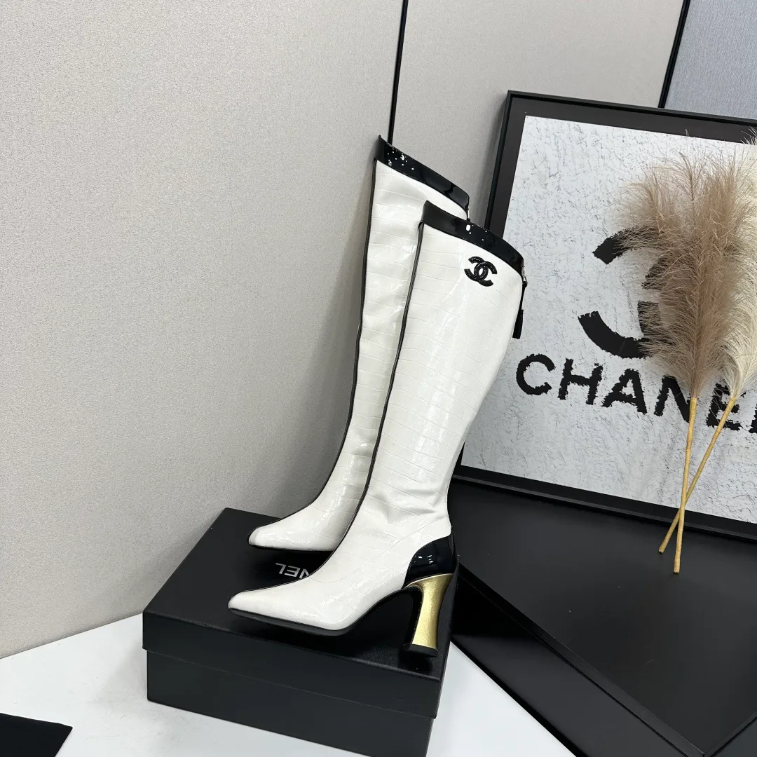 Women's Boots CHANEL 18366725