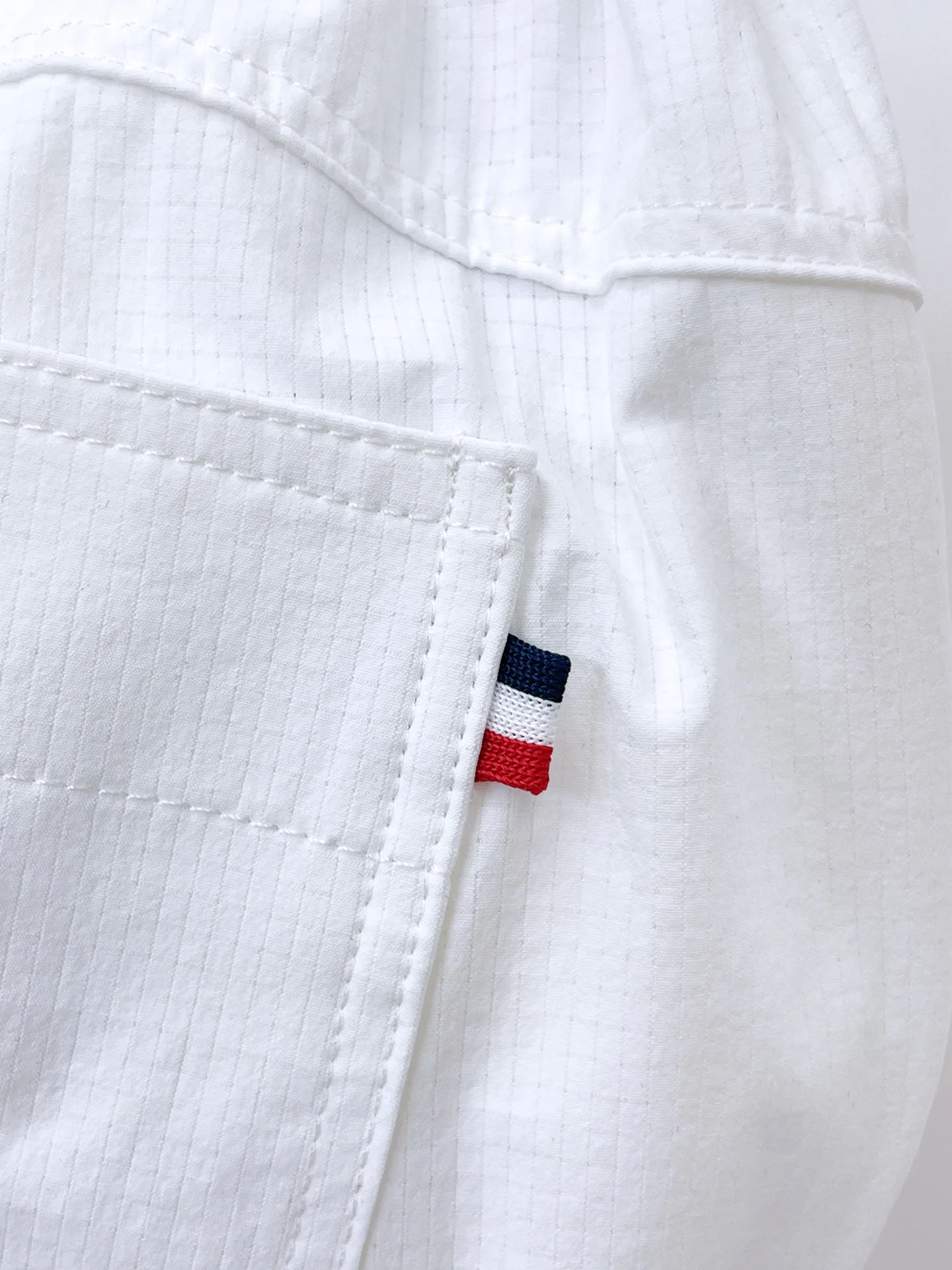 Men's Trousers MONCLER 18399303