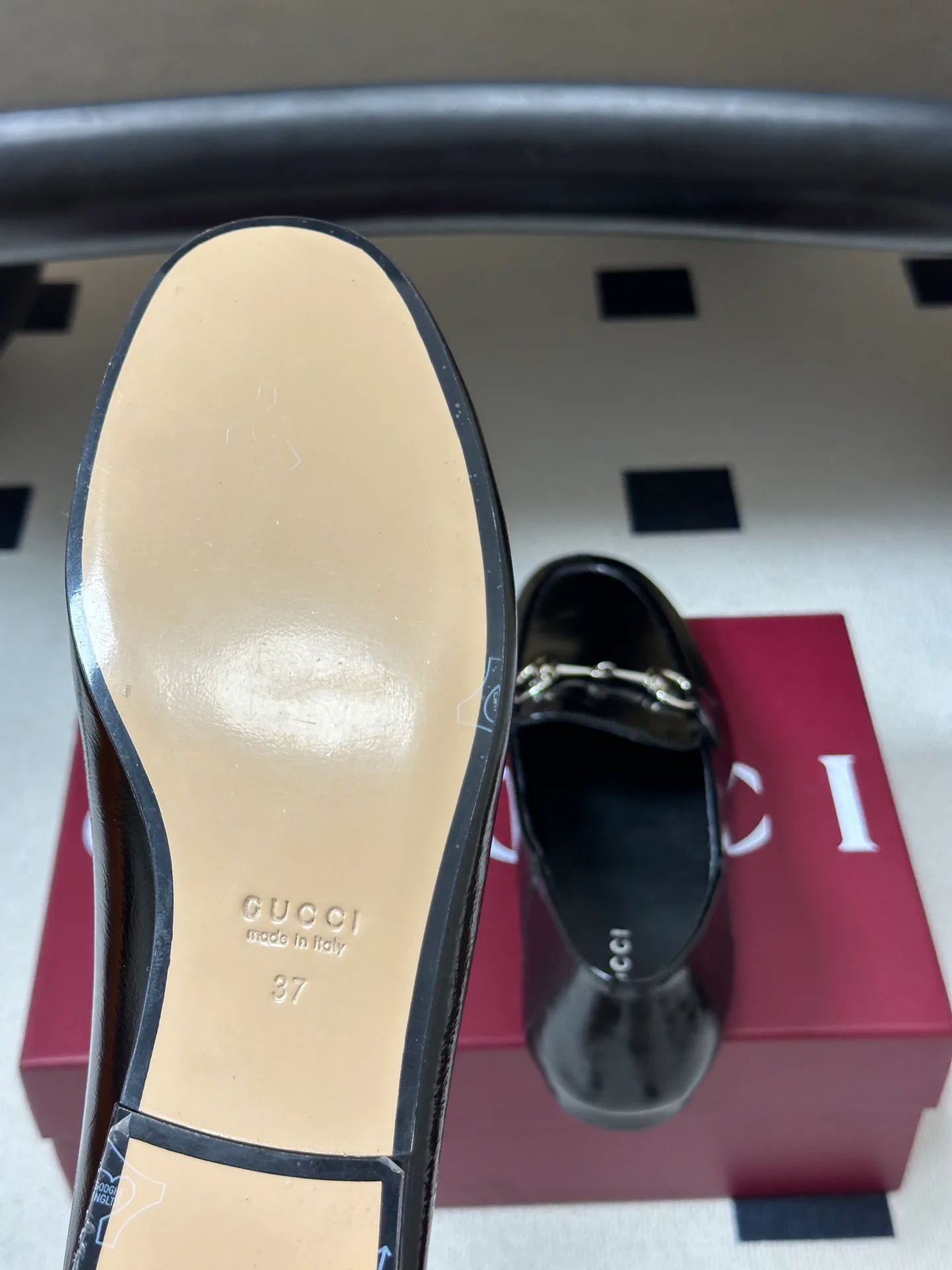 Women's Loafers And Moccasins GUCCI 18049744