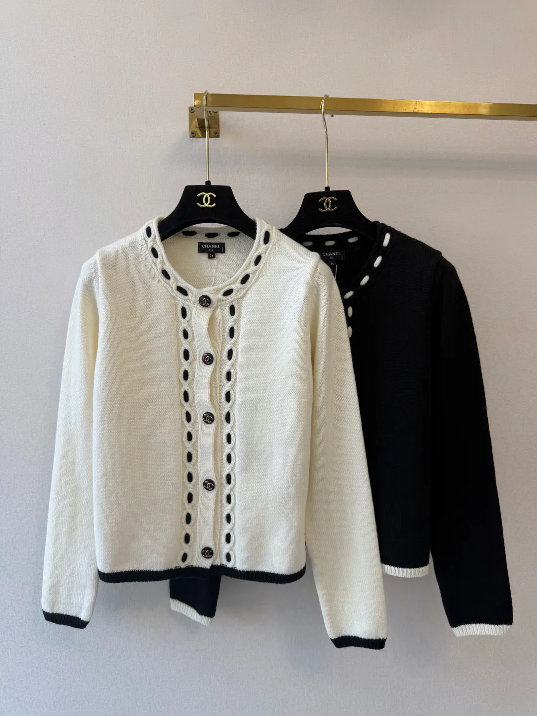 Women's Jumpers And Sweaters CHANEL 18305730