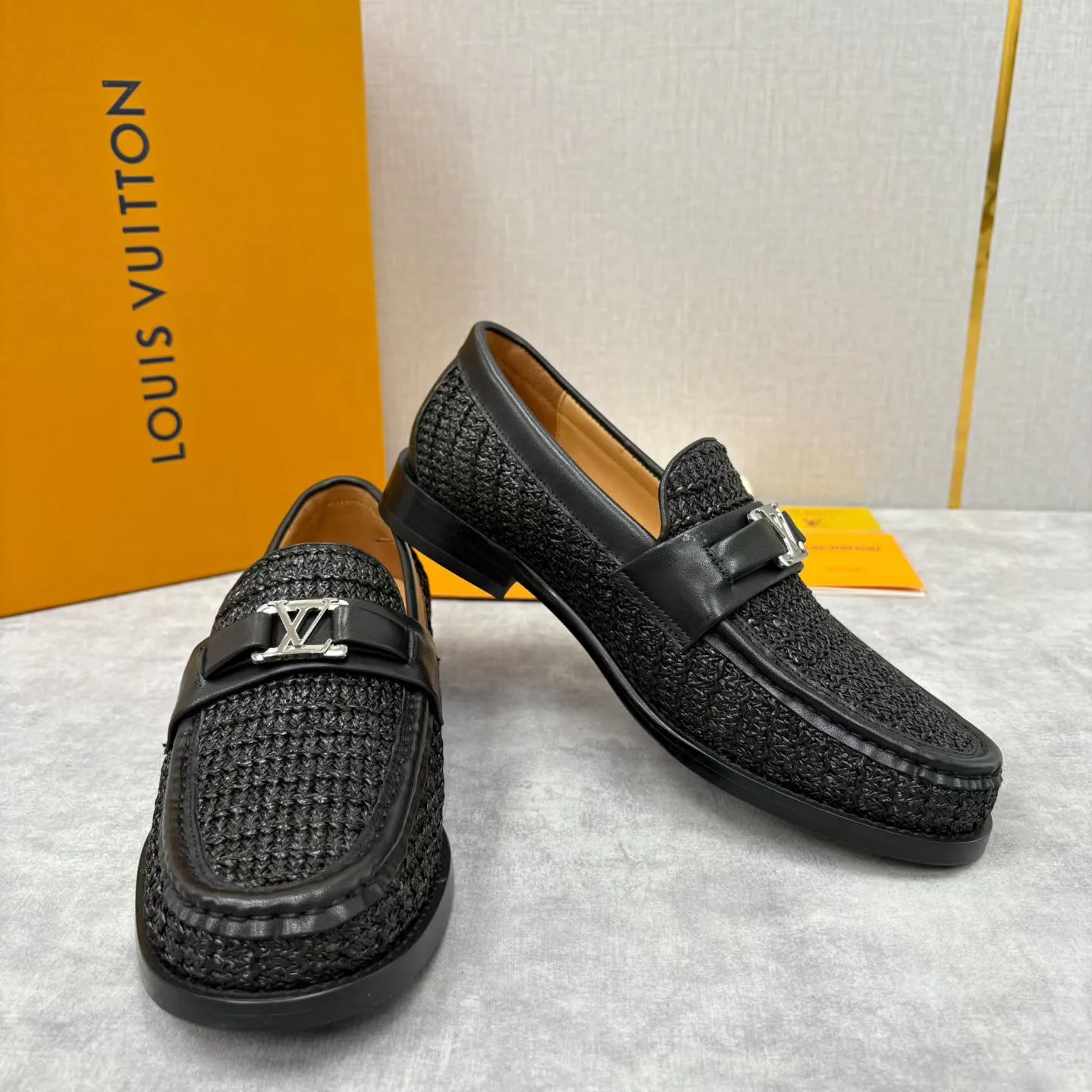 Men's Loafers And Dress Shoes LOUIS VUITTON 18193951