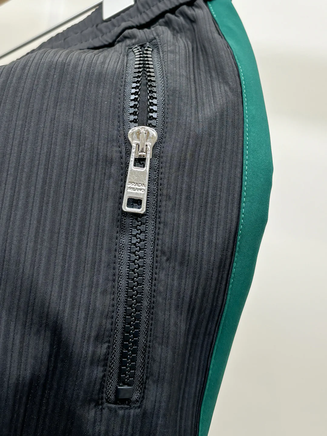 Men's Trousers PRADA 18499222