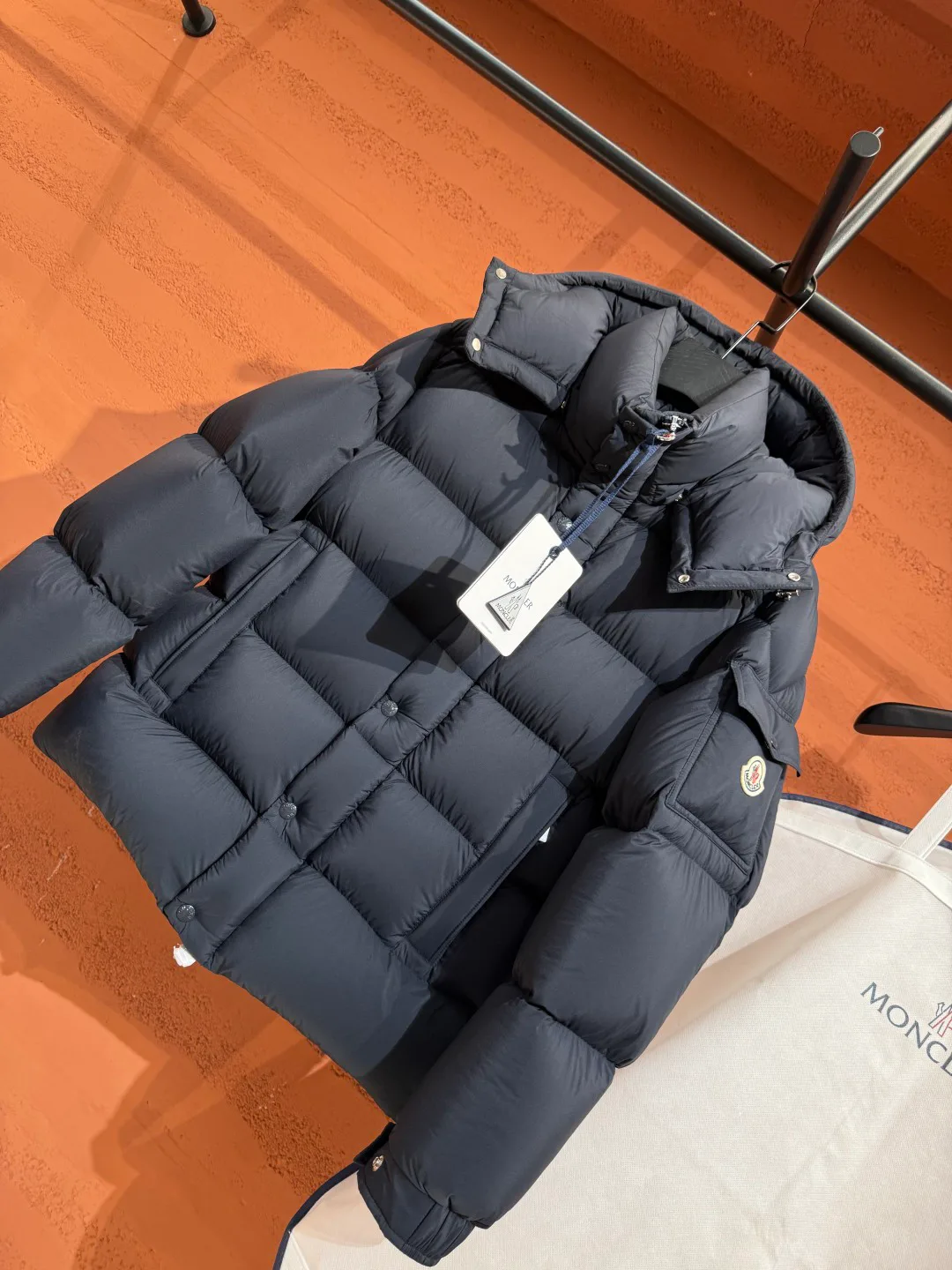 Men's Jackets And Down Jackets MONCLER 18285177