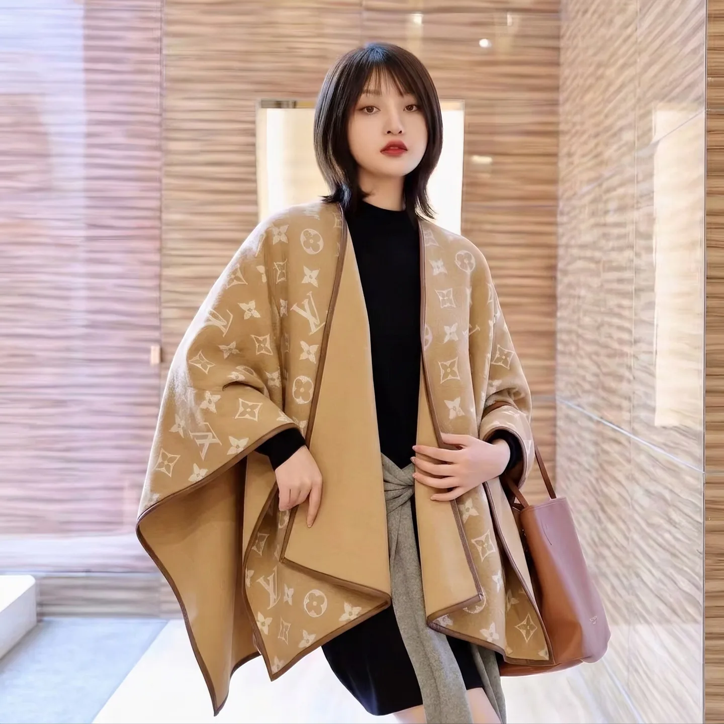 Women's Coats LOUIS VUITTON 18262611