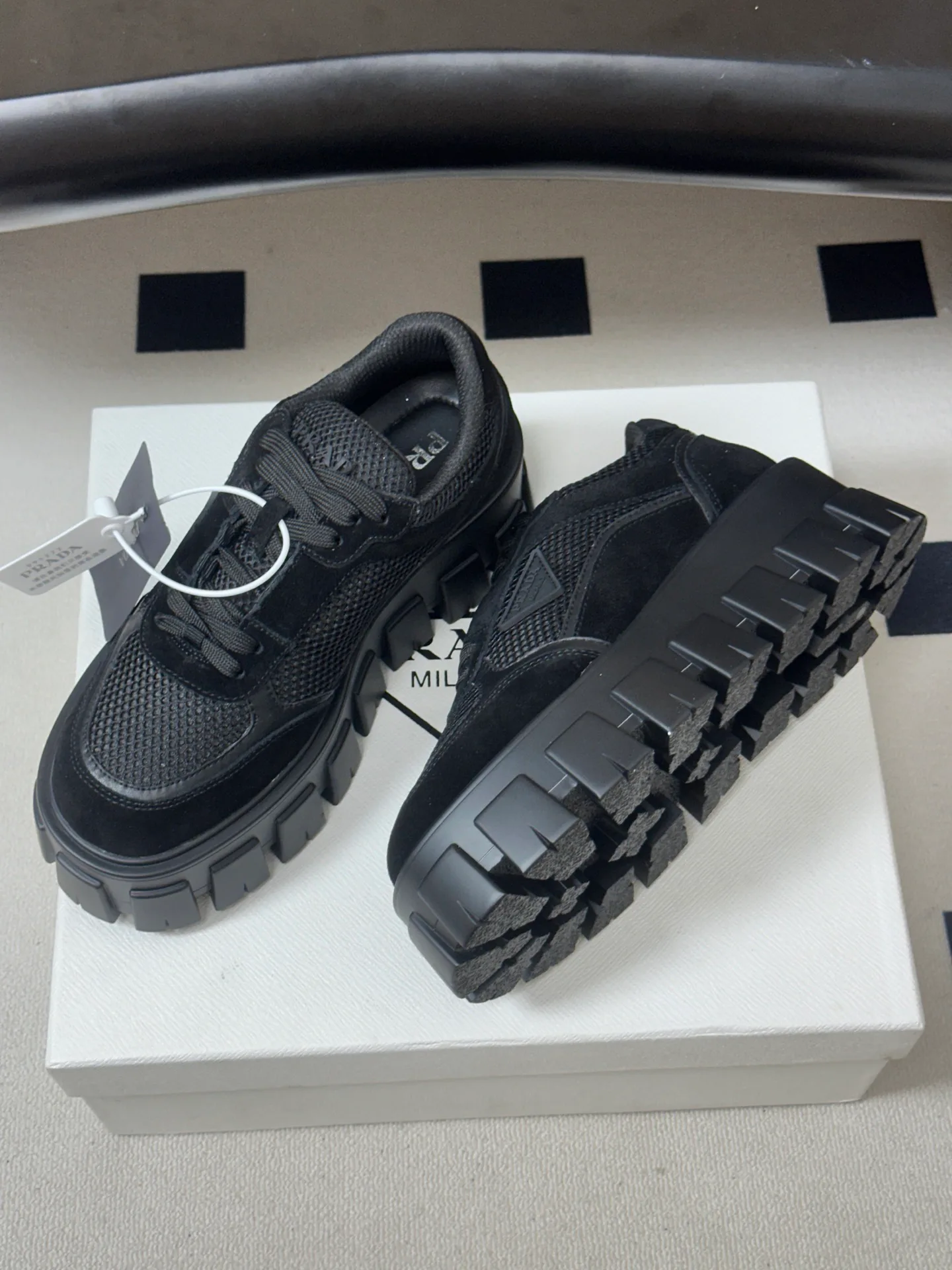 Women's Sneakers PRADA 18049583