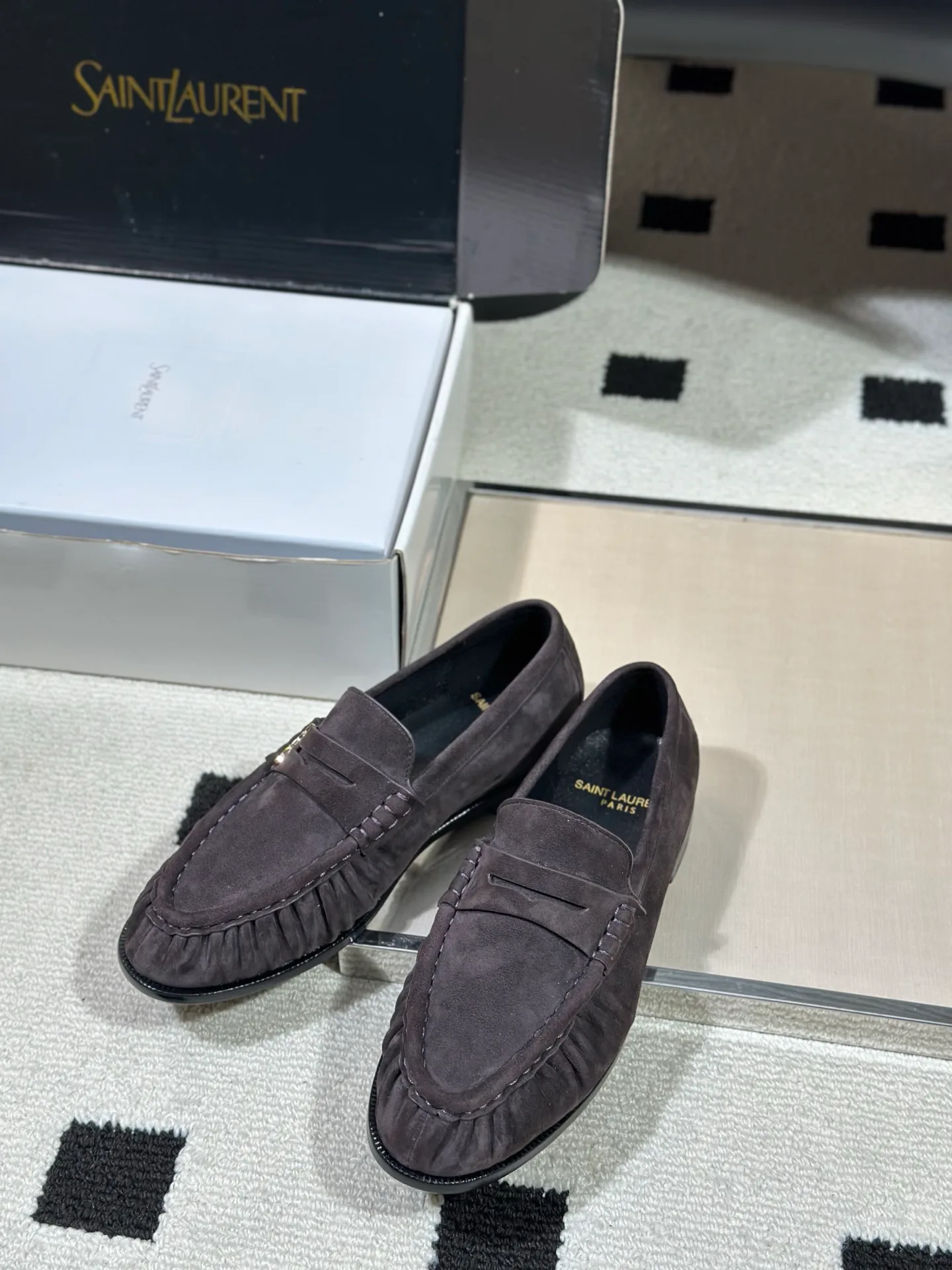 Women's Loafers And Moccasins SAINT LAURENT 18041786